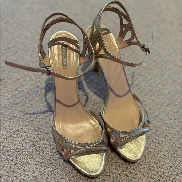 Giorgio Armani Gold Heel - Picture 8 of 8